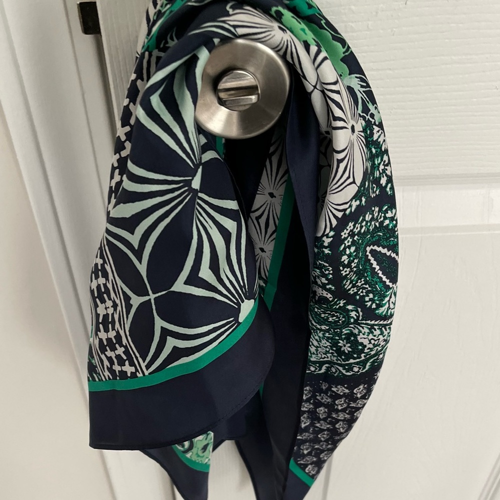 Gorgeous Loft Navy & Emerald Patchwork Silk Scarf New!